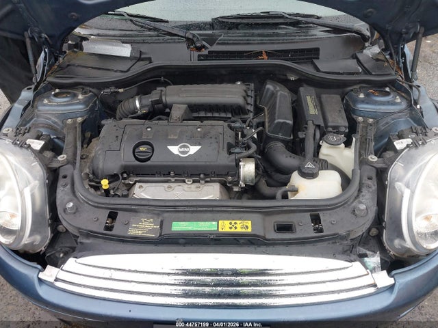 2010 MINI COOPER CLUBMAN WMWML3C5XATX51508 Photo 9