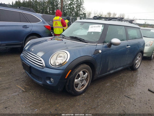 2010 MINI COOPER CLUBMAN WMWML3C5XATX51508 Photo 1