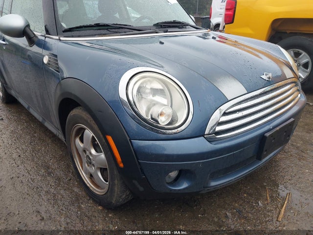 2010 MINI COOPER CLUBMAN WMWML3C5XATX51508 Photo 5