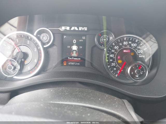2024 Ram 2500 Big Horn  4x4 6'4 Box მანქანა იყიდება აუქციონზე, vin: 3C6UR5DL2RG338637, აუქციონის ნომერი: 44757201