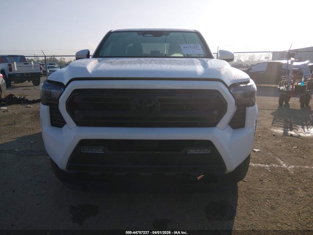 2025 Toyota Tacoma Sr5 მანქანა იყიდება აუქციონზე, vin: 3TMKB5FN0SM033261, აუქციონის ნომერი: 44757227