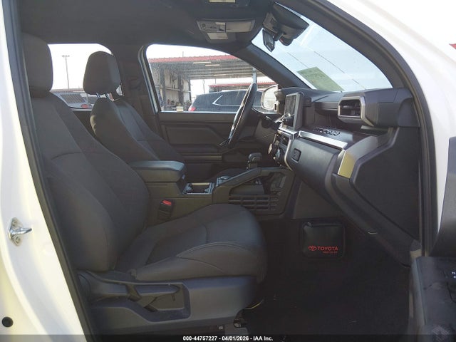 2025 Toyota Tacoma Sr5 მანქანა იყიდება აუქციონზე, vin: 3TMKB5FN0SM033261, აუქციონის ნომერი: 44757227