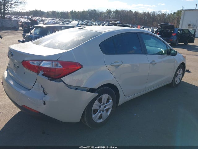 44757230 :رقم المزاد ، KNAFK4A69F5311630 vin ، 2015 Kia Forte Lx مزاد بيع