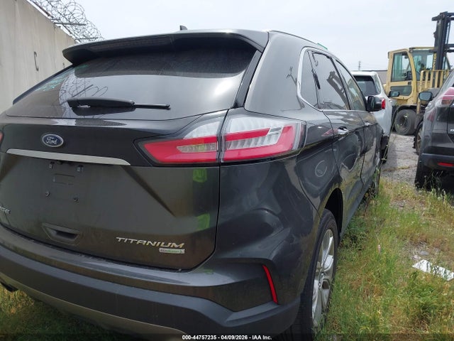 2FMPK3K95KBB96195 Ford Edge Titanium