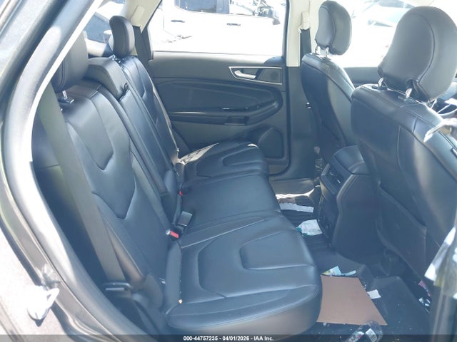 2FMPK3K95KBB96195 Ford Edge Titanium