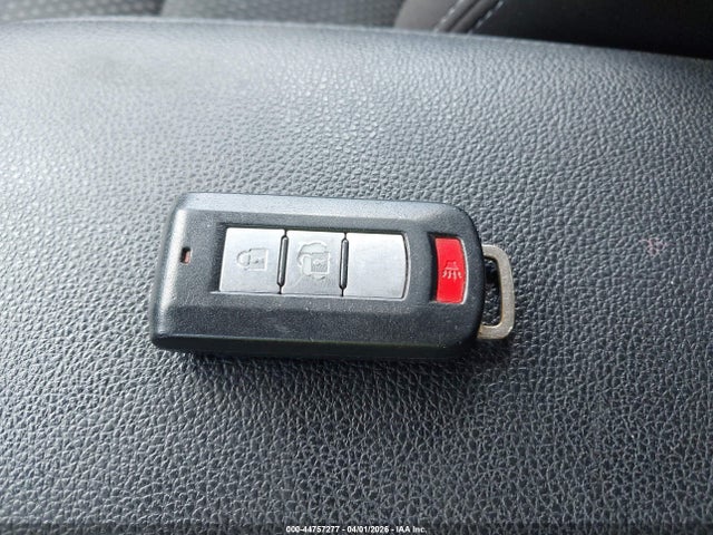Продаж на аукціоні авто 2018 Mitsubishi Outlander Se, vin: JA4AD3A34JZ002134, номер лоту: 44757277