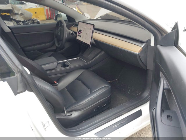 Продажа на аукционе авто 2021 Tesla Model 3 Standard Range Plus Rear-wheel Drive, vin: 5YJ3E1EA2MF911427, номер лота: 44757280