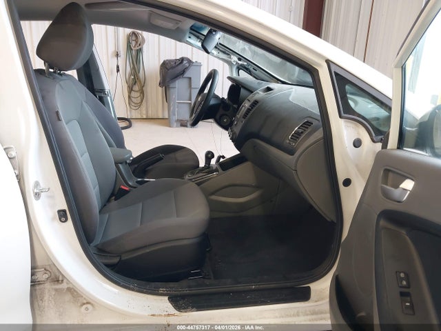 3KPFK4A74JE269182 KIA FORTE LX
