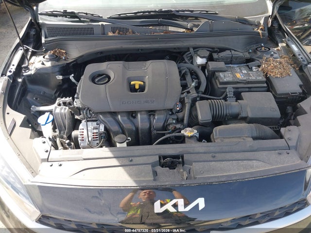 3KPF24AD3NE497122 KIA Forte Lxs