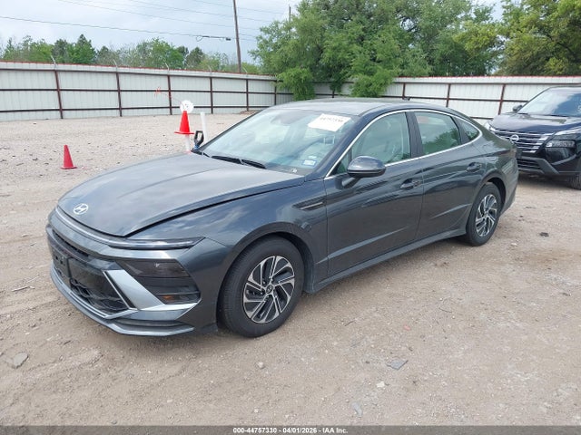KMHL24JJ9TA151225 Hyundai Sonata Hybrid Blue