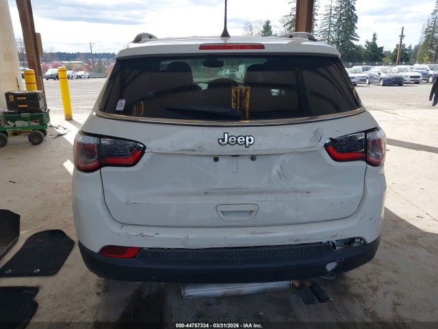 3C4NJCCB2JT362210 Jeep Compass Limited Fwd