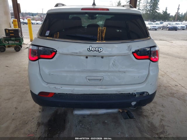 3C4NJCCB2JT362210 Jeep Compass Limited Fwd