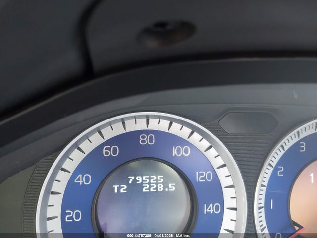 44757389 :رقم المزاد ، YV1902FH5D2233568 vin ، 2013 Volvo S60 T6/t6 Platinum/t6 Premier Plus/t6 R-design/t6 R-design Platinum مزاد بيع