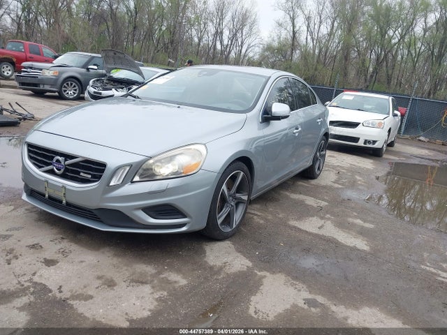 44757389 :رقم المزاد ، YV1902FH5D2233568 vin ، 2013 Volvo S60 T6/t6 Platinum/t6 Premier Plus/t6 R-design/t6 R-design Platinum مزاد بيع
