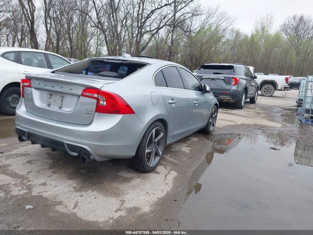 44757389 :رقم المزاد ، YV1902FH5D2233568 vin ، 2013 Volvo S60 T6/t6 Platinum/t6 Premier Plus/t6 R-design/t6 R-design Platinum مزاد بيع