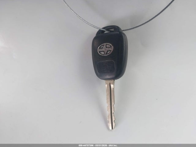JTKKUPB43E1040721 Scion XD