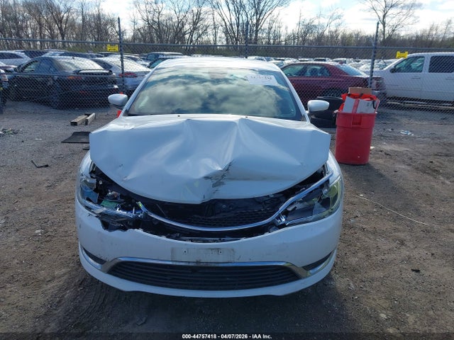 44757418 :رقم المزاد ، 1C3CCCABXFN756635 vin ، 2015 Chrysler 200 Limited مزاد بيع
