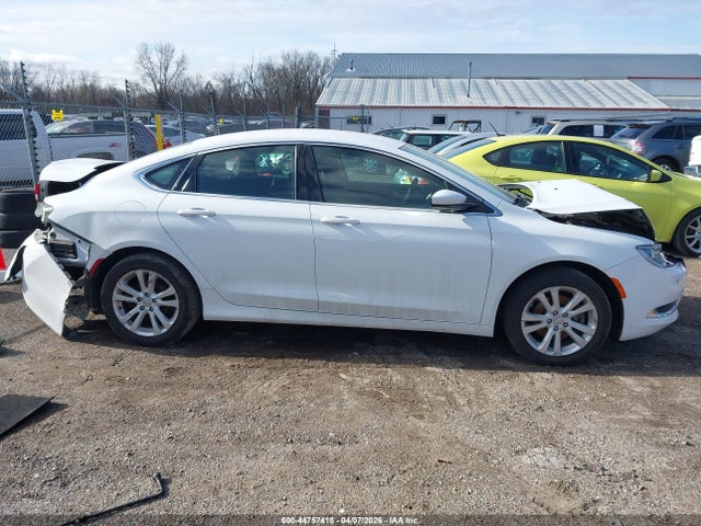 44757418 :رقم المزاد ، 1C3CCCABXFN756635 vin ، 2015 Chrysler 200 Limited مزاد بيع