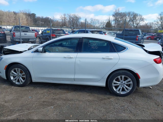 44757418 :رقم المزاد ، 1C3CCCABXFN756635 vin ، 2015 Chrysler 200 Limited مزاد بيع