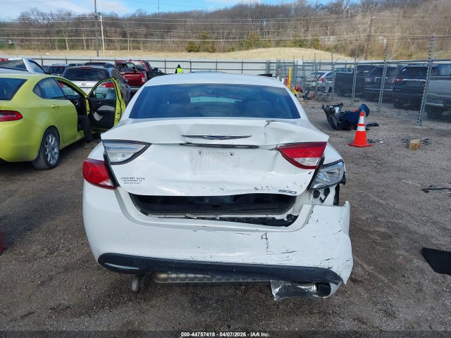 44757418 :رقم المزاد ، 1C3CCCABXFN756635 vin ، 2015 Chrysler 200 Limited مزاد بيع
