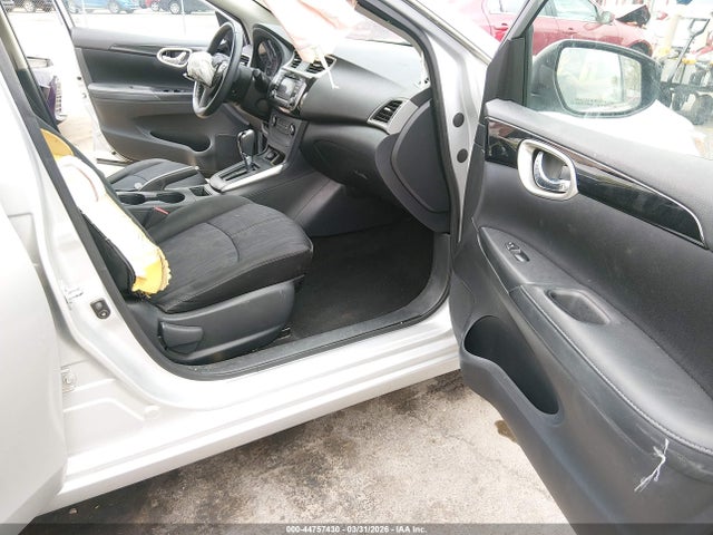 3N1AB7AP4HL667285 Nissan SENTRA SV