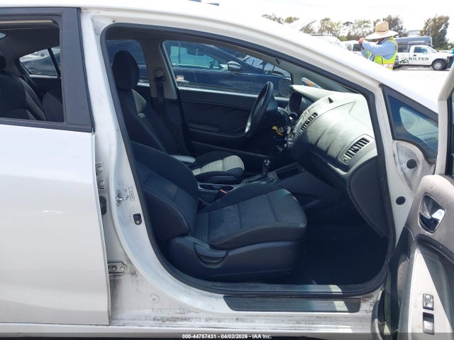 Aukcja sprzedaży 2016 Kia Forte Lx, vin: KNAFX4A65G5549400, numer aukcji: 44757431