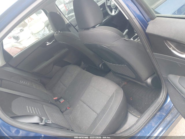 2019 Kia Forte S მანქანა იყიდება აუქციონზე, vin: 3KPF34AD1KE035490, აუქციონის ნომერი: 44757468