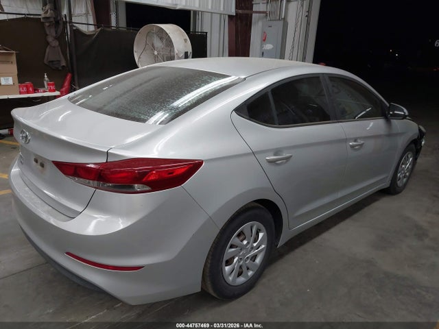 Hyundai ELANTRA SE 2018 5NPD74LF8JH287063 Image 4