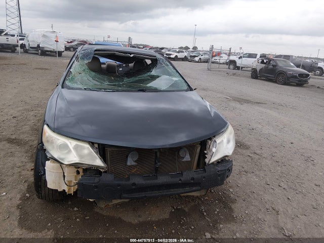 2014 Toyota Camry Xle მანქანა იყიდება აუქციონზე, vin: 4T4BF1FK9ER374808, აუქციონის ნომერი: 44757513