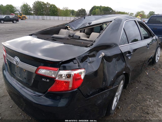 2014 Toyota Camry Xle მანქანა იყიდება აუქციონზე, vin: 4T4BF1FK9ER374808, აუქციონის ნომერი: 44757513