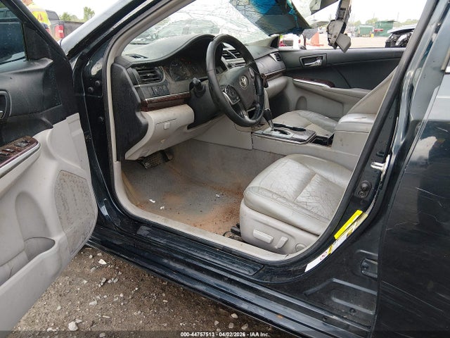 2014 Toyota Camry Xle მანქანა იყიდება აუქციონზე, vin: 4T4BF1FK9ER374808, აუქციონის ნომერი: 44757513