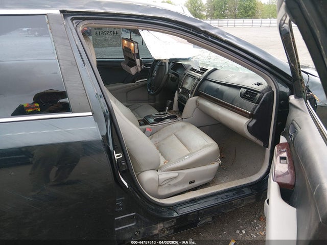 2014 Toyota Camry Xle მანქანა იყიდება აუქციონზე, vin: 4T4BF1FK9ER374808, აუქციონის ნომერი: 44757513