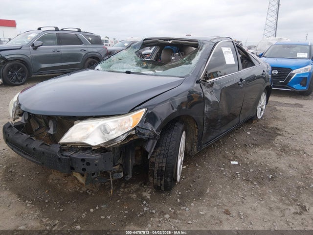 2014 Toyota Camry Xle მანქანა იყიდება აუქციონზე, vin: 4T4BF1FK9ER374808, აუქციონის ნომერი: 44757513