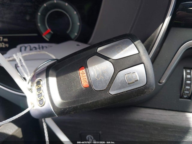 Aukcja sprzedaży 2022 Audi A5 Sportback Premium Plus 40 Tfsi Quattro S Tronic, vin: WAUCBCF52NA005565, numer aukcji: 44757521