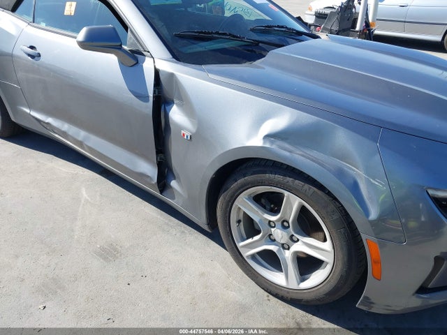 44757546 :رقم المزاد ، 1G1FB3DS3M0126711 vin ، 2021 Chevrolet Camaro Rwd  1lt مزاد بيع