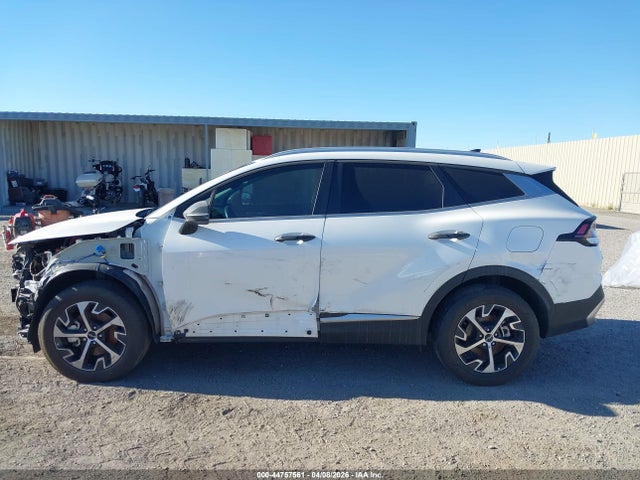 44757561 :رقم المزاد ، KNDPVCAG0P7117821 vin ، 2023 Kia Sportage Hybrid Ex مزاد بيع