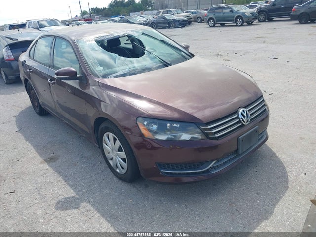 2013 VOLKSWAGEN PASSAT 1VWAP7A35DC045213