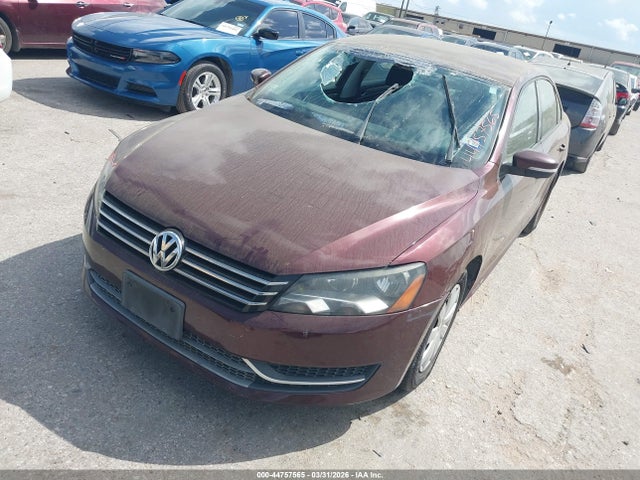 2013 VOLKSWAGEN PASSAT 1VWAP7A35DC045213 Photo 1