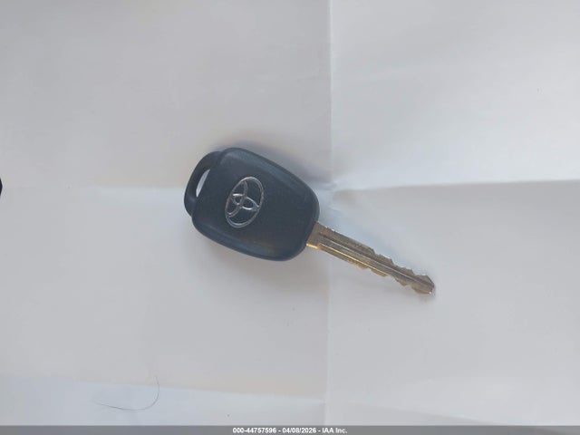 2T1BURHE7JC021968 Toyota COROLLA SE
