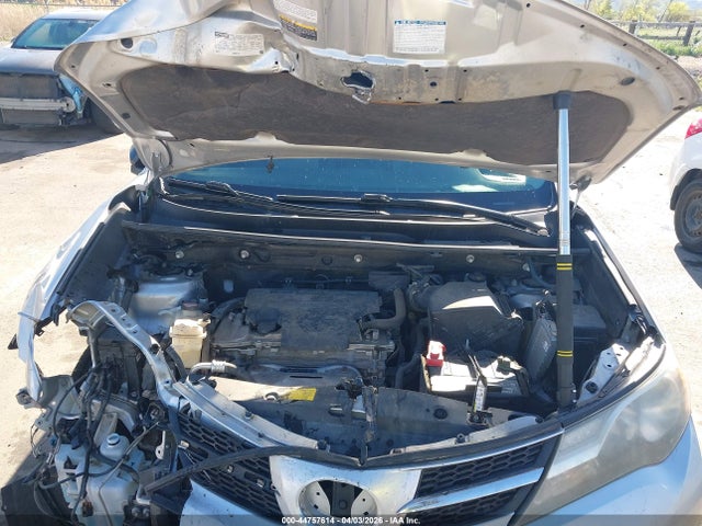 Toyota RAV4 LE 2015 JTMBFREV2FD105186 Image 10