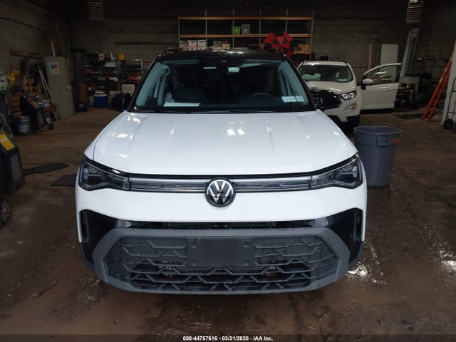 Продаж на аукціоні авто 2025 Volkswagen Taos 1.5t Se Black, vin: 3VV2C7B26SM010329, номер лоту: 44757616