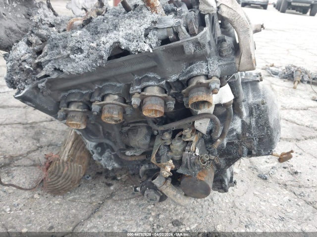44757628 :رقم المزاد ، JYARN05E31A005861 vin ، 2001 Yamaha Yzfr1 مزاد بيع