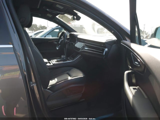 2020 Audi Q7 Premium 45 Tfsi Quattro Tiptronic მანქანა იყიდება აუქციონზე, vin: WA1AJAF72LD010855, აუქციონის ნომერი: 44757662