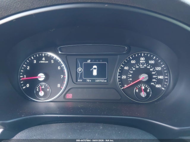 5XYPG4A37GG002892 KIA Sorento 2.4l Lx