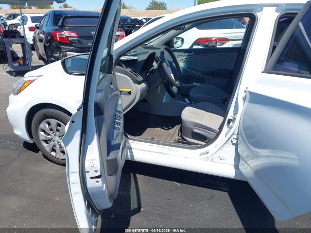 Hyundai ACCENT SE 2017 KMHCT4AE8HU272253 Image 5