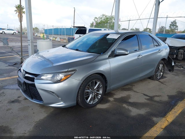 2015 TOYOTA CAMRY 4T1BF1FK9FU975745 Photo 1