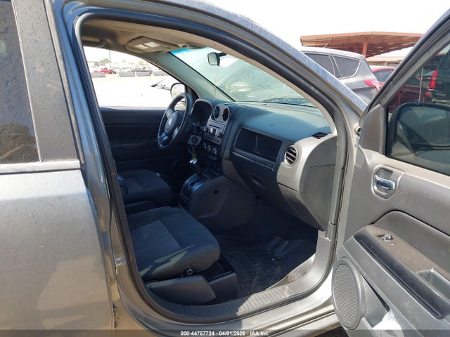 2012 JEEP COMPASS 1C4NJDEB2CD616297 Photo 4