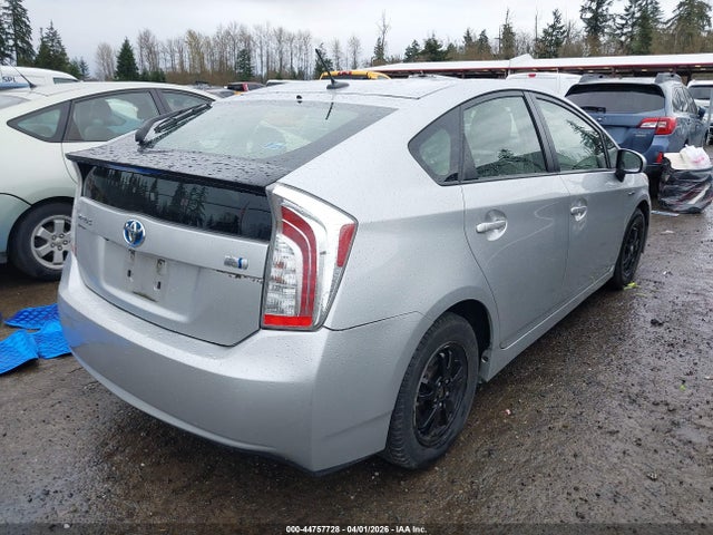 Toyota Prius Three 2015 JTDKN3DU9F0467242 Image 4