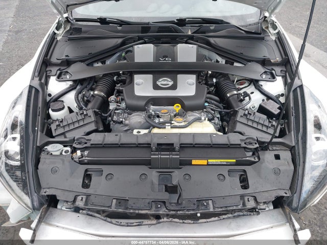 JN1AZ4EH3JM572712 Nissan 370z Touring