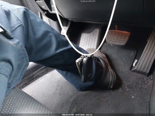 2017 LEXUS IS 200T JTHBA1D24H5039906 Photo 10